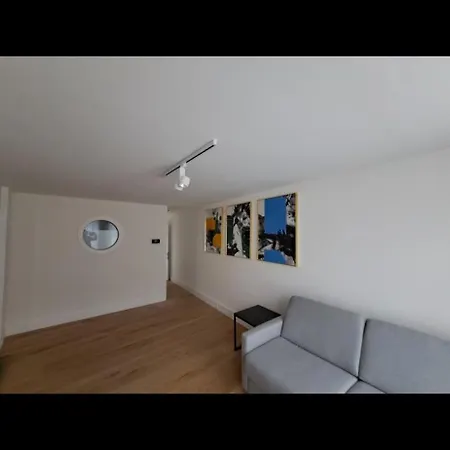 Belland Lägenhet Mons